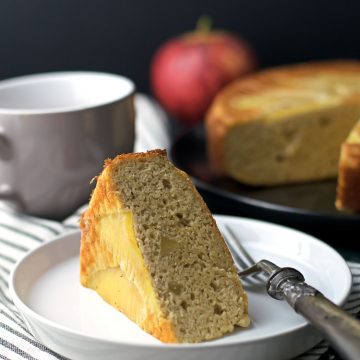 Healthy Cinnamon Apple Cake