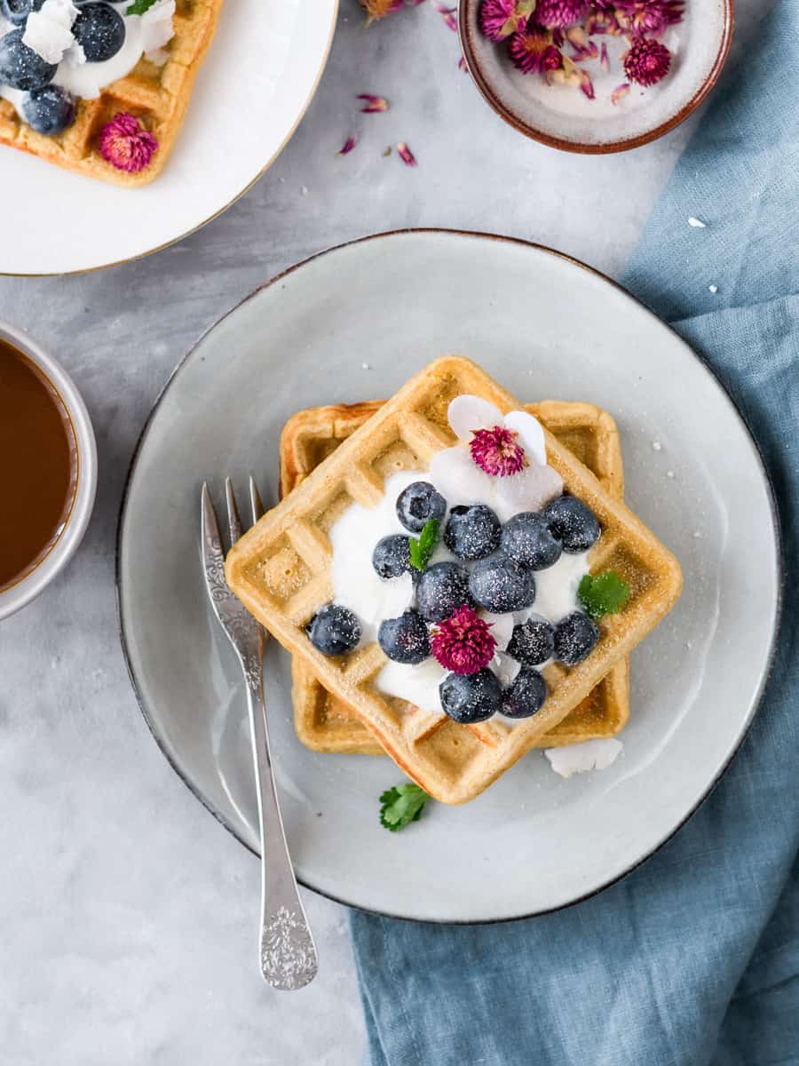 Waffles de aveia e coco