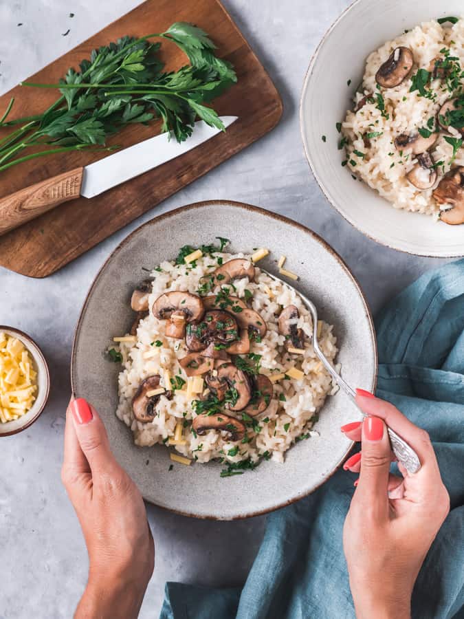 Este Risotto de Cogumelos Frescos é uma receita simples e rápida para um jantar cheio de sabor.